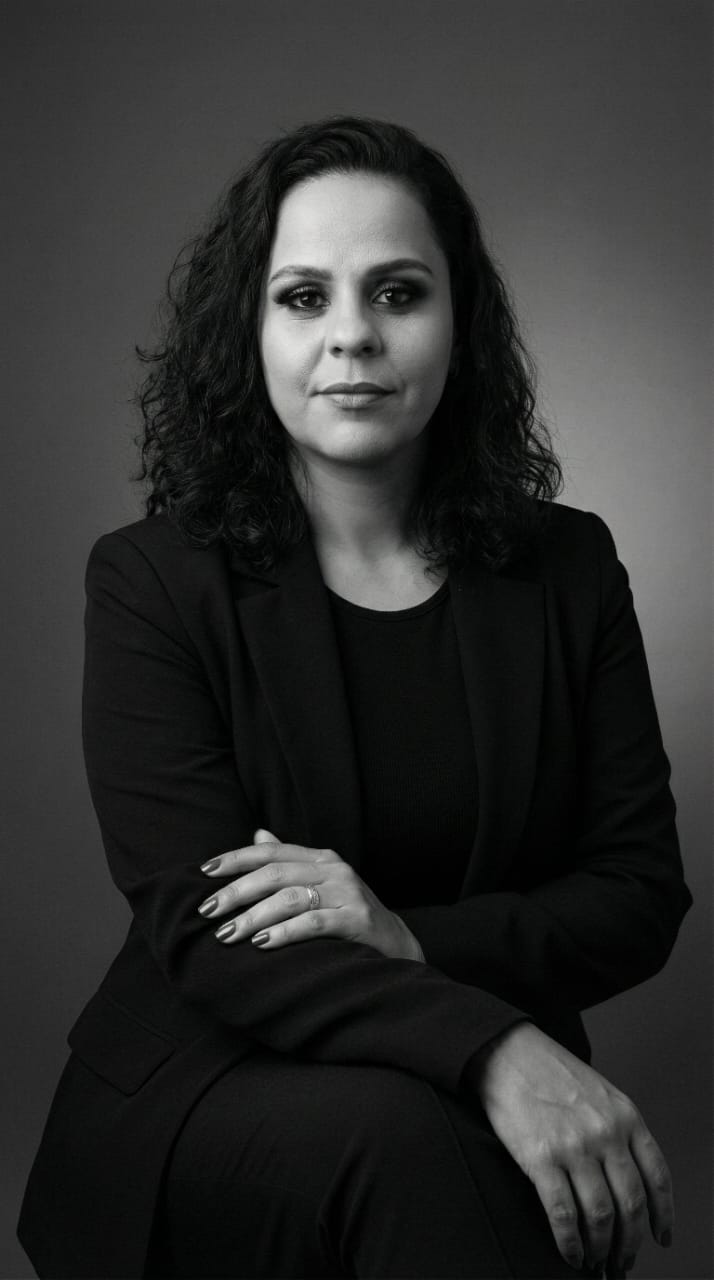 Dra. Lucimara de Macedo no escritório